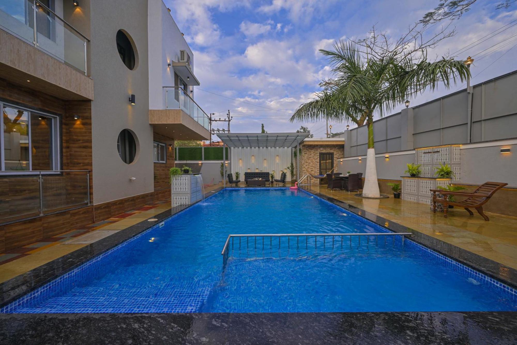 Azure Retreat Villa By Tropicana Stays Lonavala Ngoại thất bức ảnh